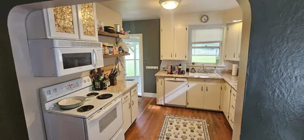 612 W Ivanhoe Rd, Spokane, WA 99218
