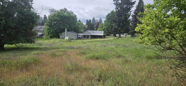 612 W Ivanhoe Rd, Spokane, WA 99218