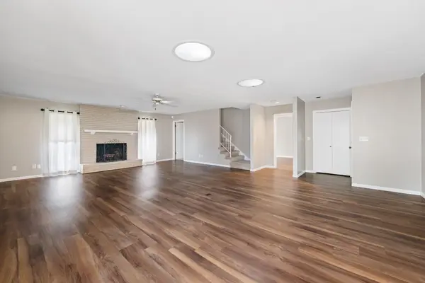 641 N Woodlawn St, Apt 36, Wichita, KS 67208-3669