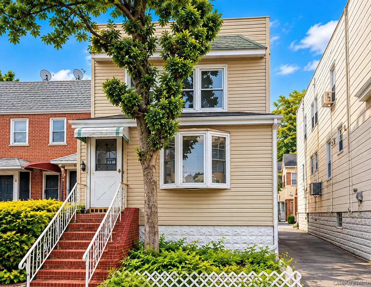 6659 75th ST, Middle Village, NY 11379