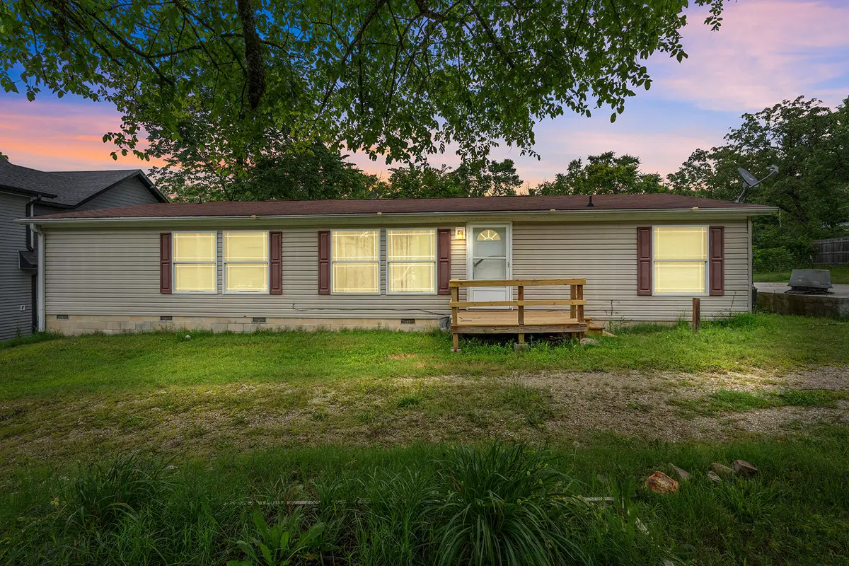 4161 Oakwood RD, Merriam Woods, MO 65740