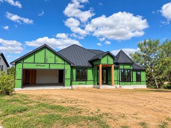 102 Barefoot, Horseshoe Bay, TX 78657