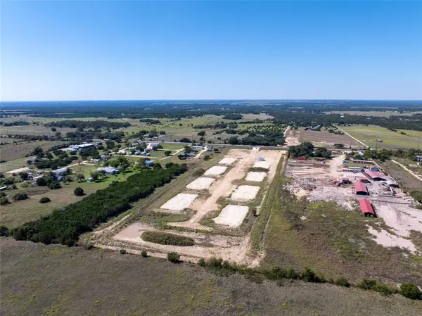 11740 N Us-183 HWY, Florence, TX 76527