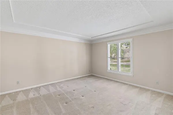 4965 Somerset DR, Prairie Village, KS 66207
