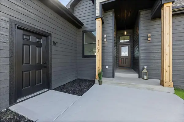 1108 Trail View CT, Baldwin City, KS 66006