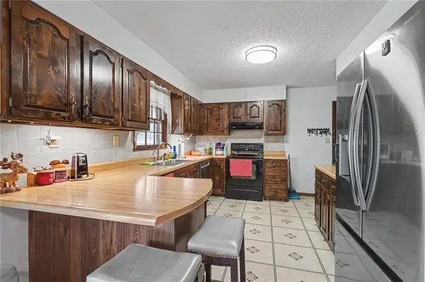 112 S Lawrence AVE, Scranton, KS 66537