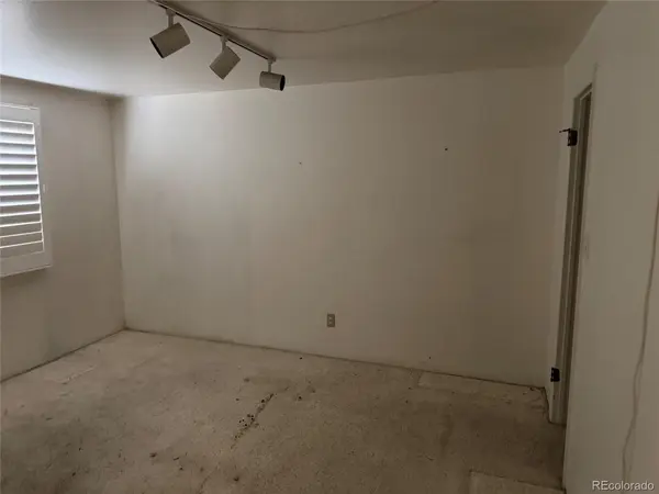 2994 S Parker, Aurora, CO 80014