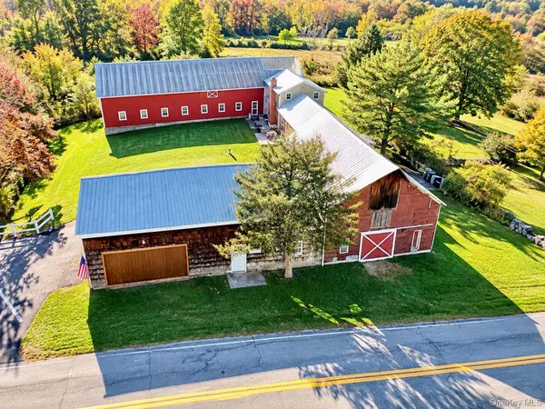 33 Howells TPKE, Middletown, NY 10940
