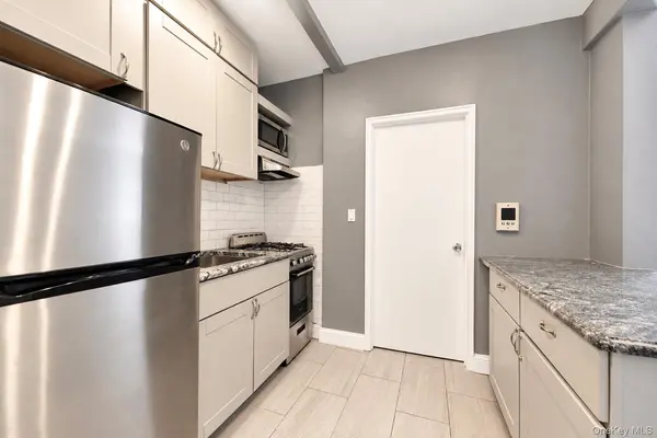 754 Bronx River RD #B54, Bronxville, NY 10708