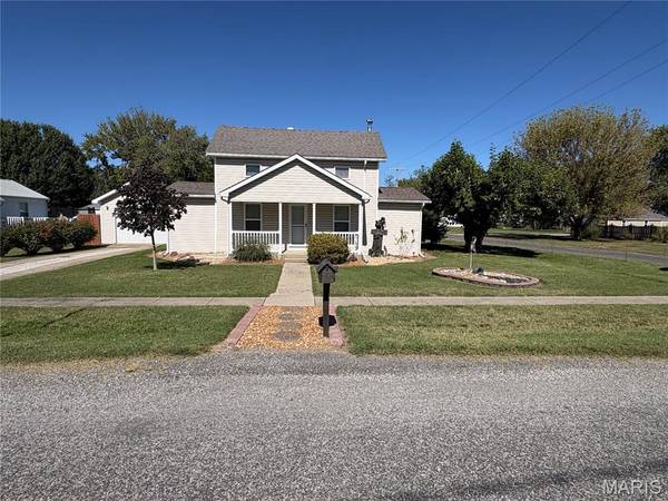 203 W Kell ST, Worden, IL 62097