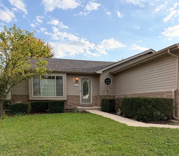 6810 Hadrian DR, Joliet, IL 60431