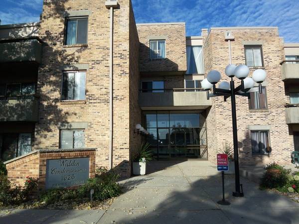 1926 Prairie SQ #108, Schaumburg, IL 60173