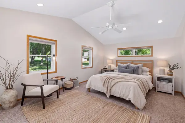 95 Hackberry HL, Long Lake, MN 55356