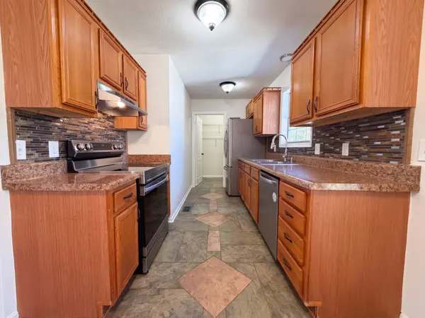 1037 Shadowbrook Dr, Greenbrier, TN 37073