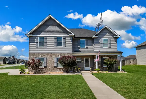 101 Kildeer Dr, Clarksville, TN 37040