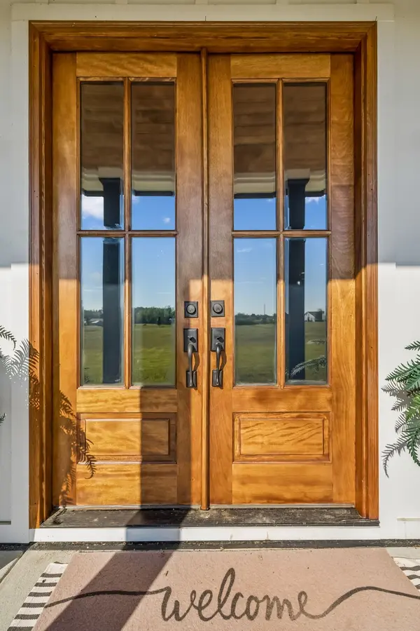 337 Oakdale Rd, Westmoreland, TN 37186