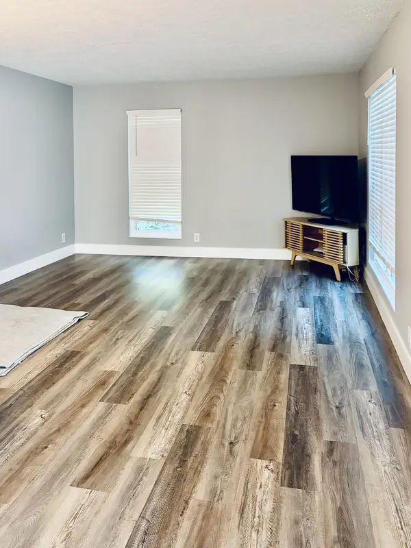 1031 Rachels Square Dr, Hermitage, TN 37076