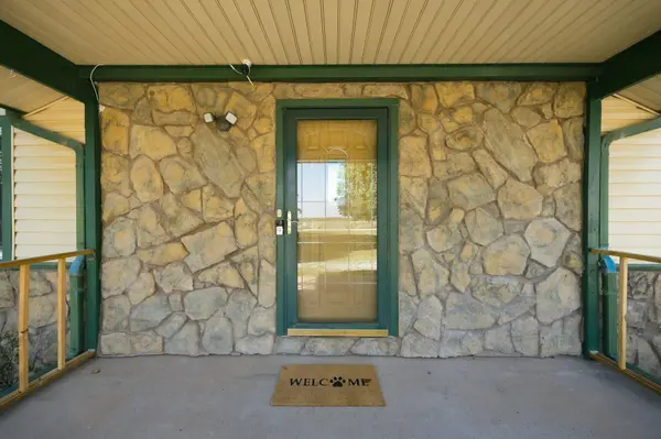 22215 SW indianola Rd, Douglass, KS 67039