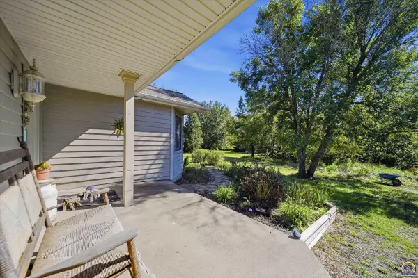 9329 NW Wilson RD, Topeka, KS 66618