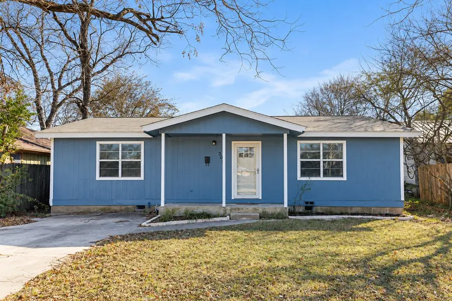 303 E AUSTIN Ave, Round Rock, TX 78664