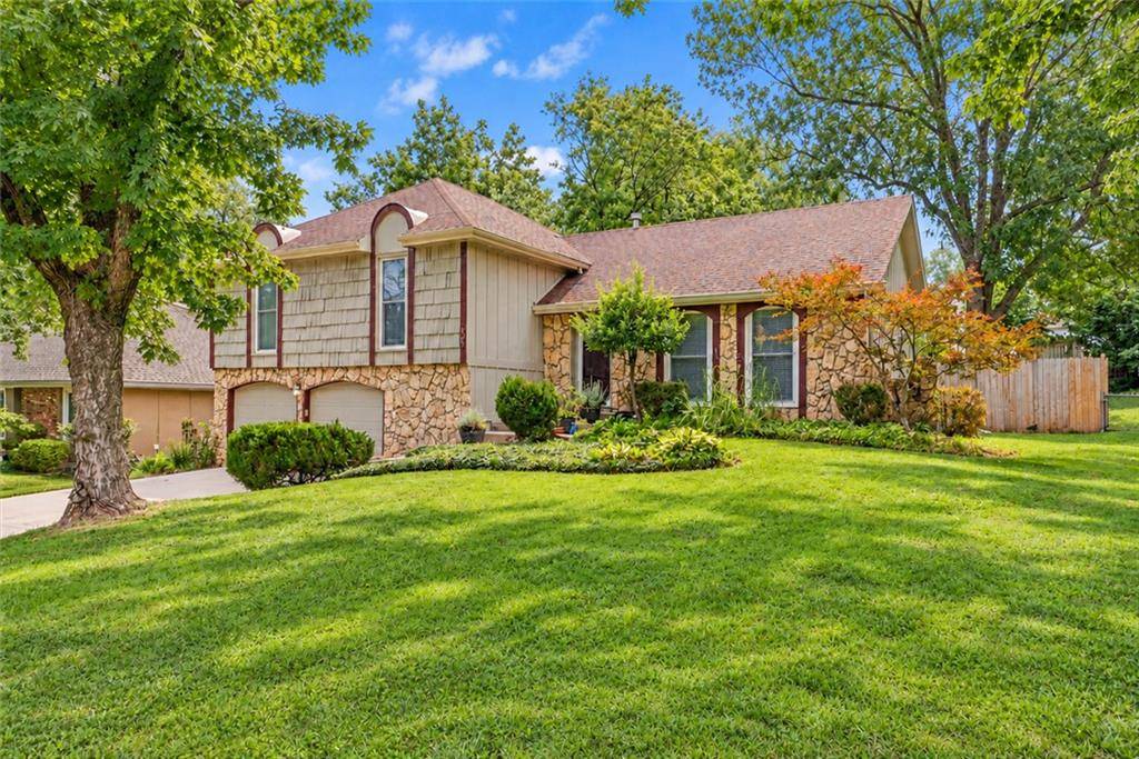 8107 Noland RD, Lenexa, KS 66215