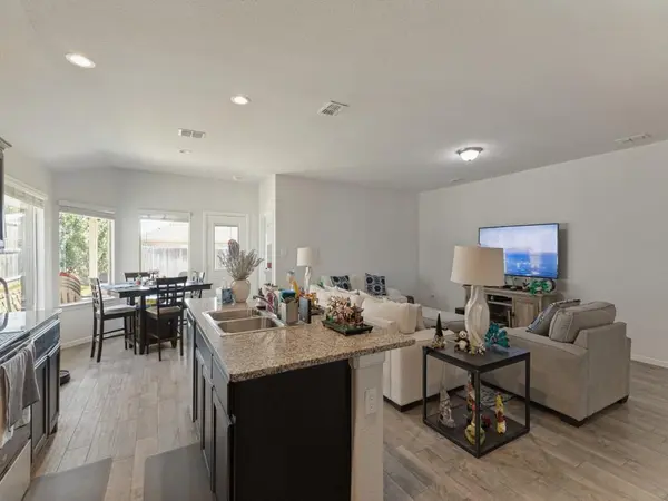 9224 Castorian Drive, Fort Worth, TX 76131