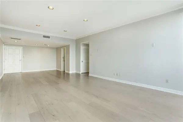 1801 Lavaca ST #15F, Austin, TX 78701