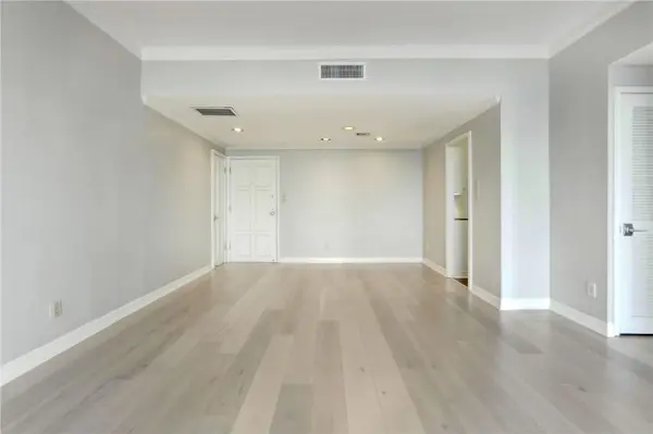 1801 Lavaca ST #15F, Austin, TX 78701