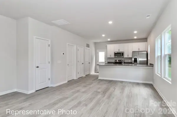 517 Kistler ST, Mooresville, NC 28115