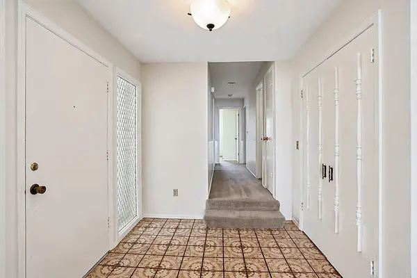 9808 Wedd ST, Overland Park, KS 66212