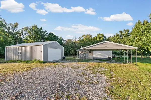 24071 Iguana RD, Brookfield, MO 64628