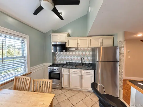 7046 57th RD, Maspeth, NY 11378