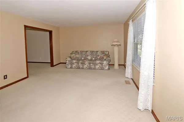 1908 Saint Johns XING, Arnold, MO 63010