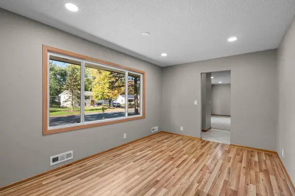 2413 W 107th ST, Bloomington, MN 55431