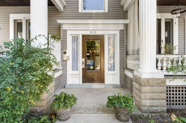 816 Hague AVE #3, Saint Paul, MN 55104