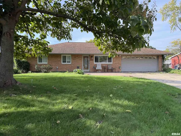 323 DUNDEE RD, East Peoria, IL 61611