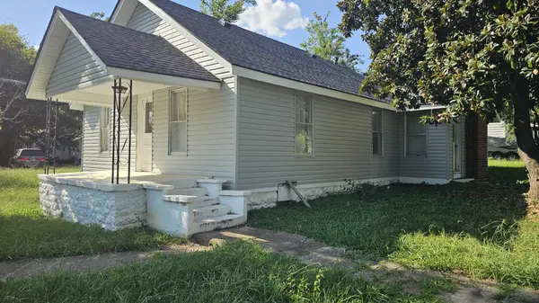 301 Kingwood Ave, Shelbyville, TN 37160