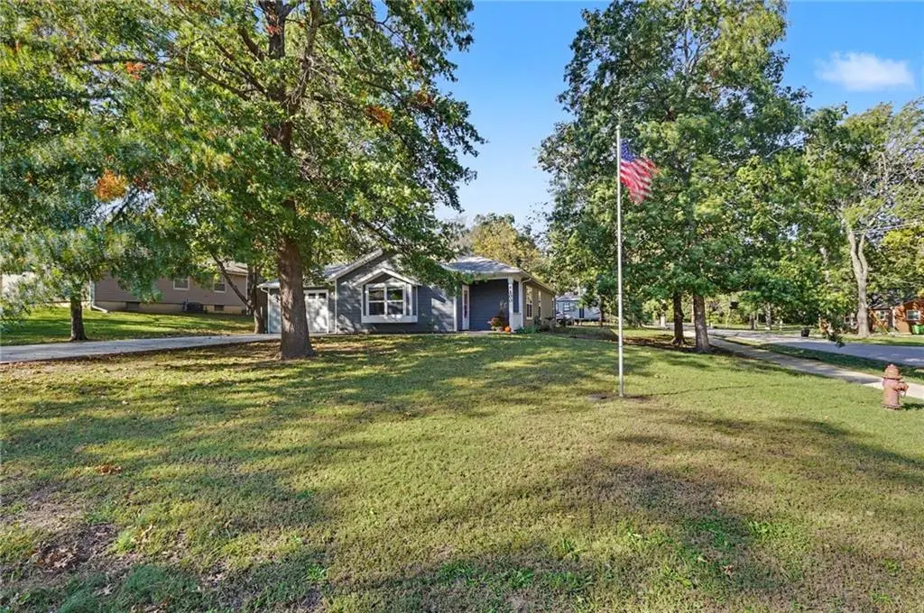 1100 Fremont ST, Baldwin City, KS 66006