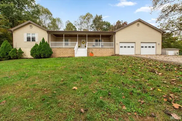 305 Candlelight LN, Oolitic, IN 47451