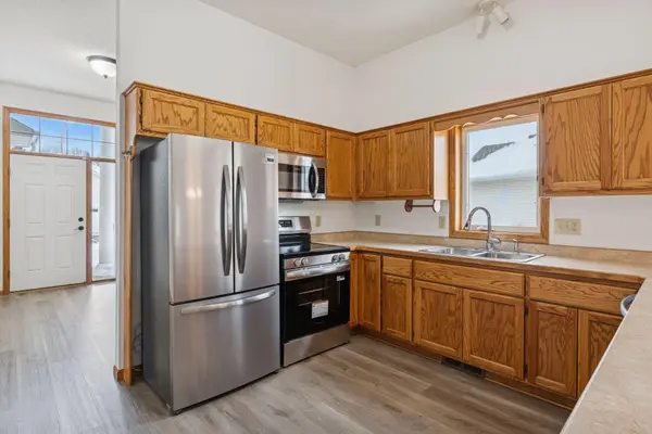 18667 Zane ST NW, Elk River, MN 55330