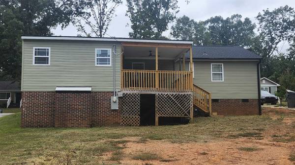 105 Ponce De Leon AVE, Spartanburg, SC 29302