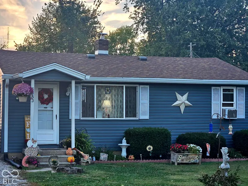 5553 N Clover Elm DR, Fairland, IN 46126