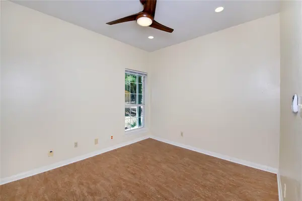 102 Whitetail DR #200-E, San Marcos, TX 78666