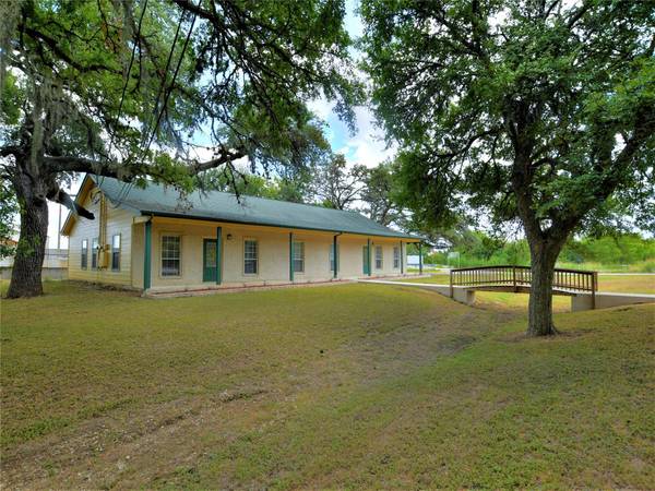 102 Whitetail DR #200-E, San Marcos, TX 78666