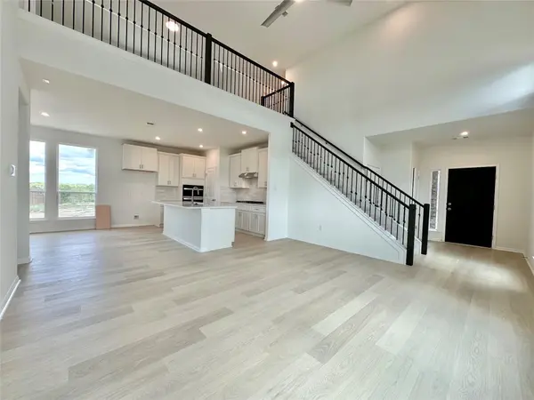 349 Elephant Island LOOP, Kyle, TX 78640