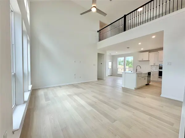 349 Elephant Island LOOP, Kyle, TX 78640