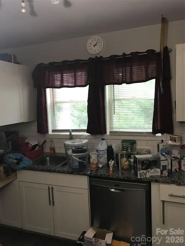 737 Cantwell ST, Charlotte, NC 28208