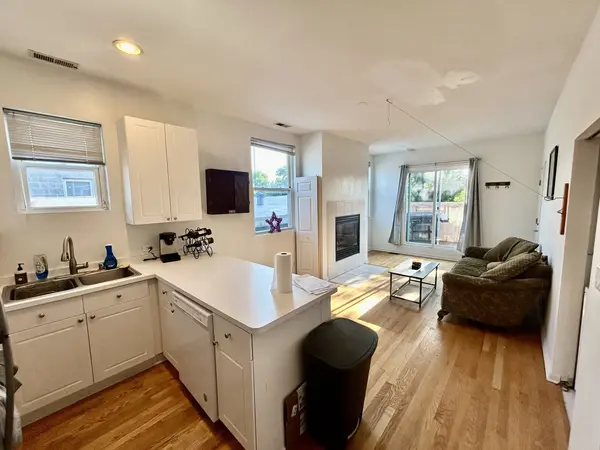 3033 N Racine AVE #3, Chicago, IL 60657