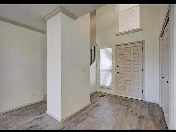 2221 S Shadowridge CT, Oklahoma City, OK 73159