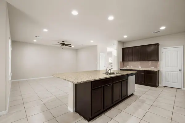 1120 La Conterra BLVD, Georgetown, TX 78626